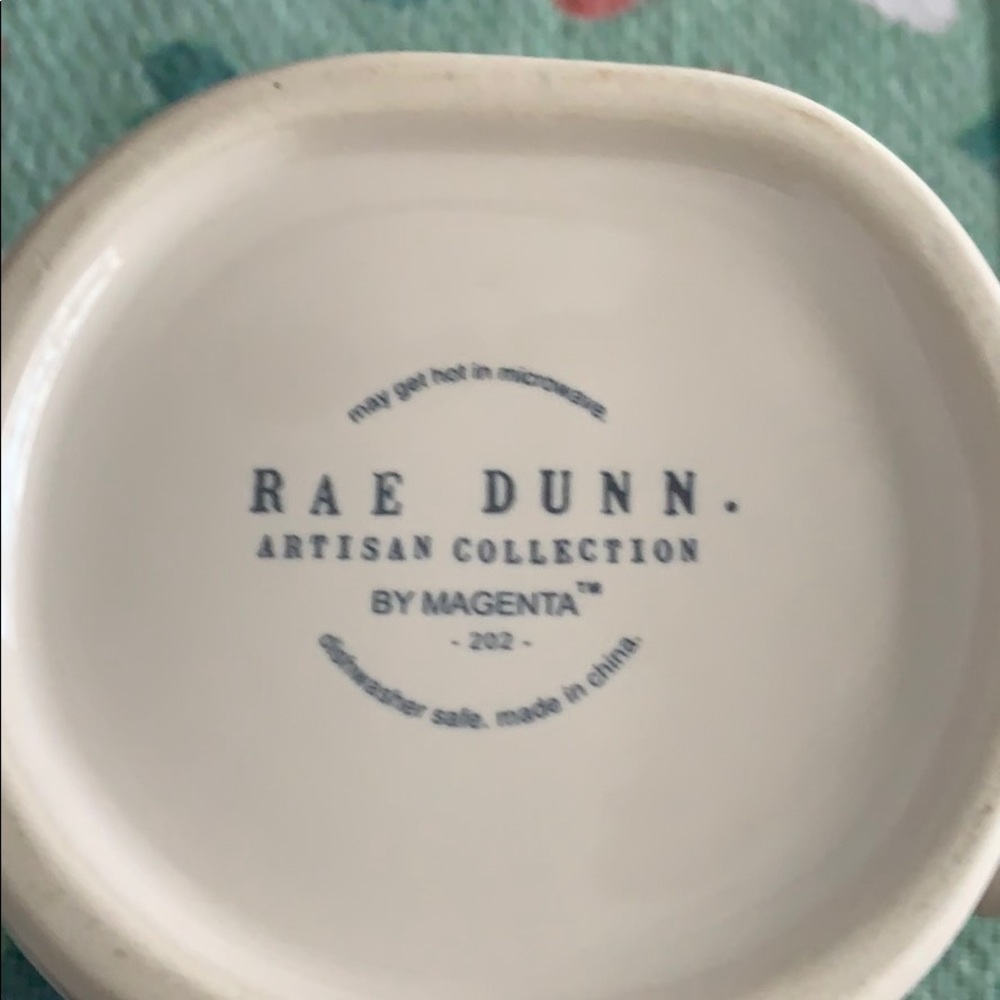 New Rae Dunn “ CAT MOM “ Coffee Mug - Picture 3 of 5